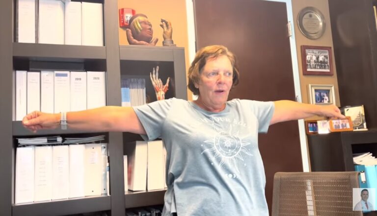 patient had both her shoulders replaced