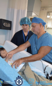 Dr. Badia with patient from ecuador , best hand surgeon