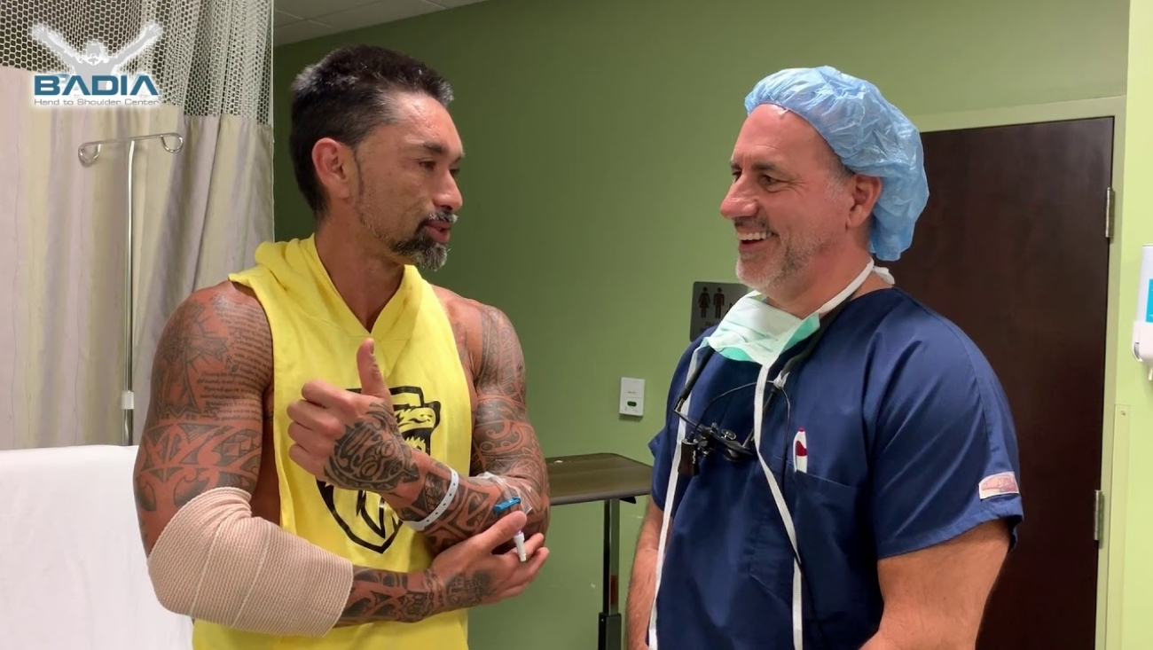 Former world number 1 tennis player Marcelo Rios, from Chile, underwent elbow surgery performed by Dr. Badia.